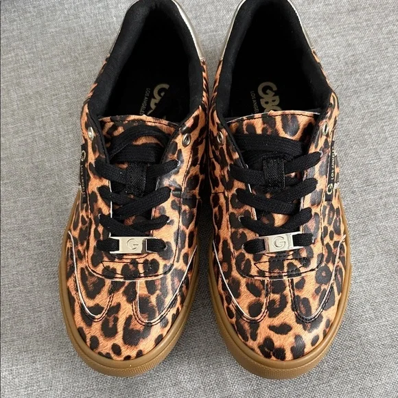 GBG Los Angeles GGOFLIP-R Leopard Print Sneakers nwot - Picture 10 of 11
